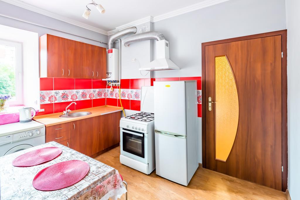 Rainbow Apartment Near Rynok Sq 리비프 외부 사진